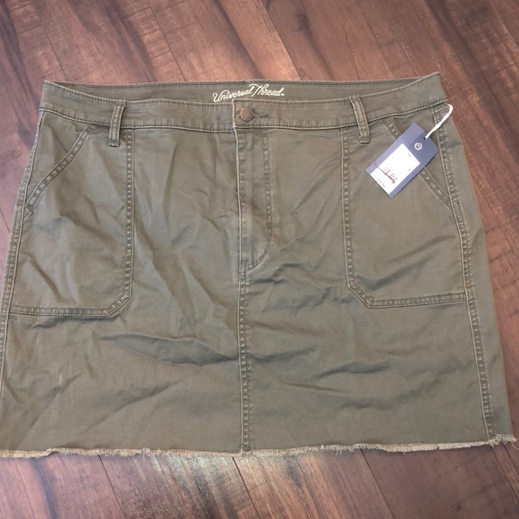 NWT Universal Threads Women’s Utility Mini Skirt - Picture 4 of 6
